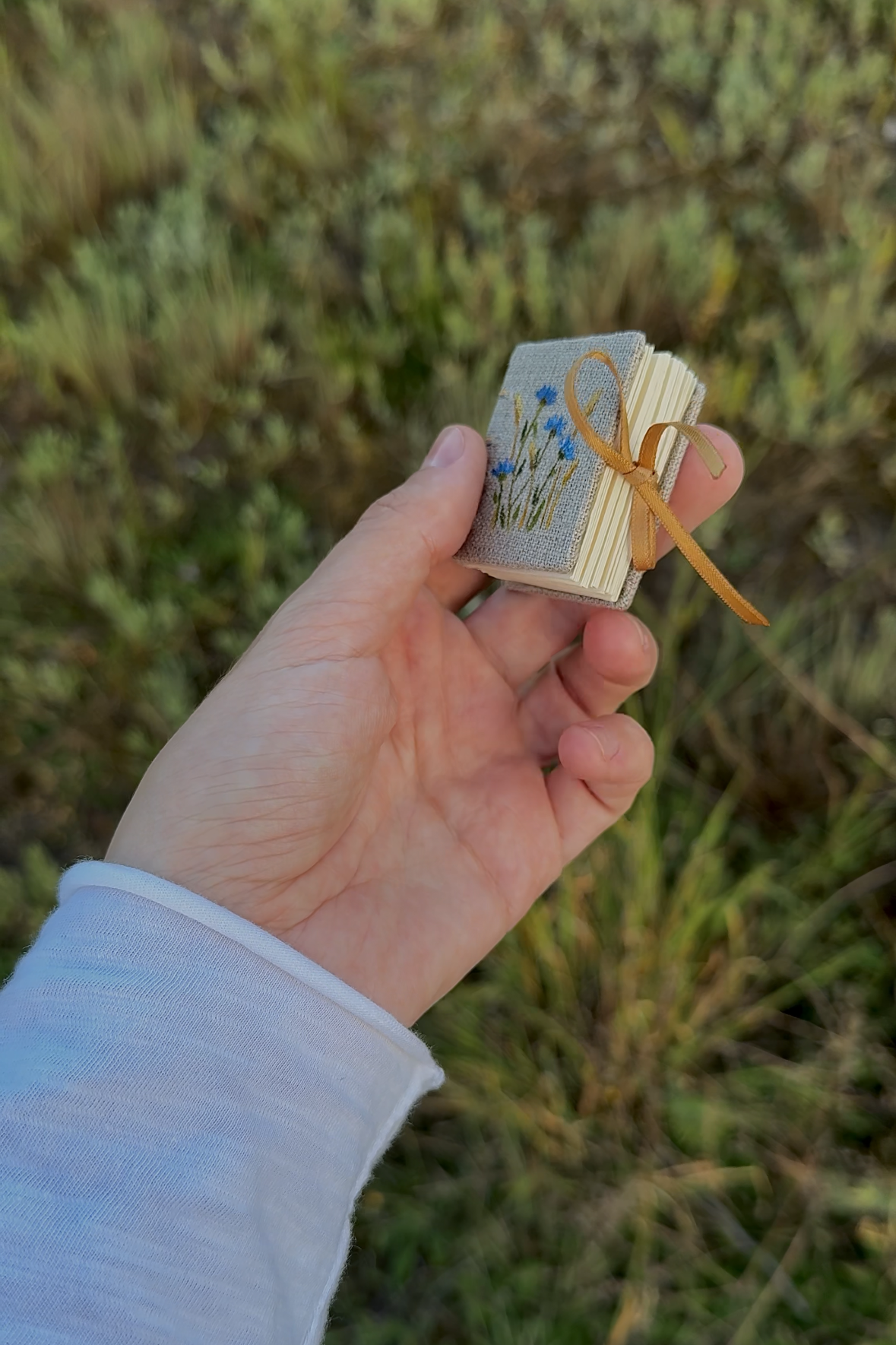 Collection "Happiness in Simplicity", Handmade notebook with acrylic wildflowers